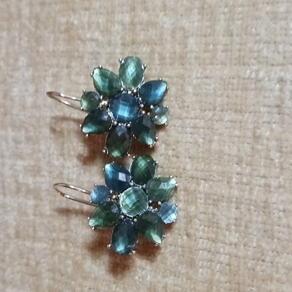 Liz Claiborne Gold Tone Blue/Green Rhinestone Flower Drop Earrings - Picture 3 of 10